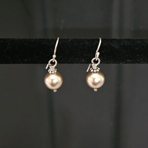 🩷 3/$25 Elegant Rose Gold Beige Pearl Drop Earrings